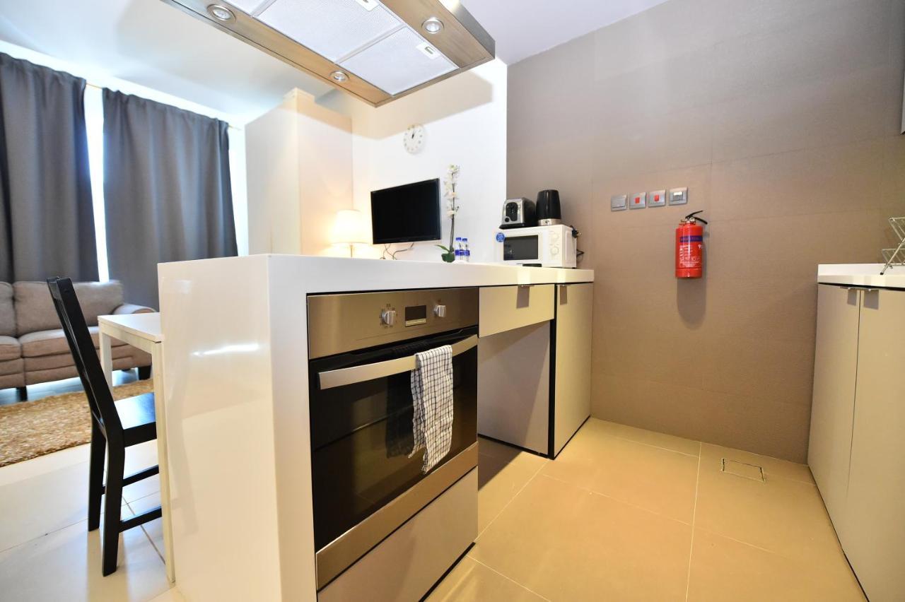 Cozy Studio Apt In Marina - Near Metro, Beach & Mall Apartment Дубай Екстериор снимка